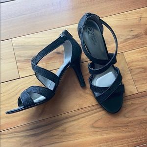 ⛔️DONATED⛔️ NWOB Mootsies Tootsies Black Strappy Heels 9.5